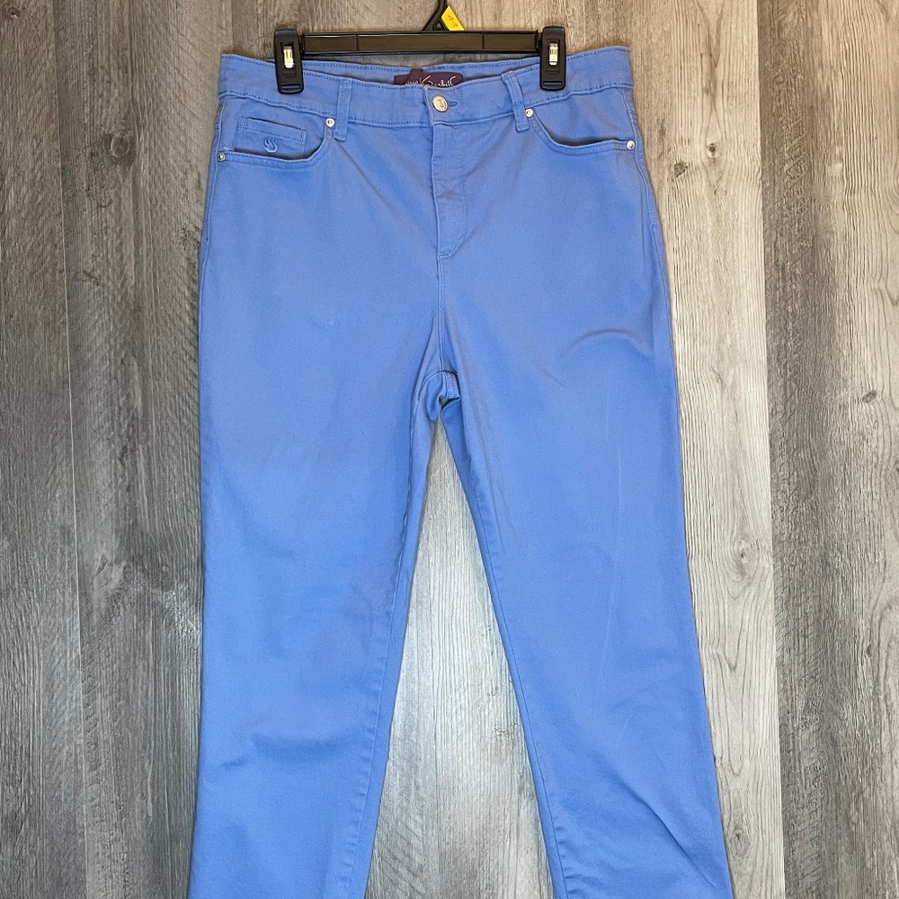 Gloria Vanderbilt Amanda 2.0 Slim Leg Jeans